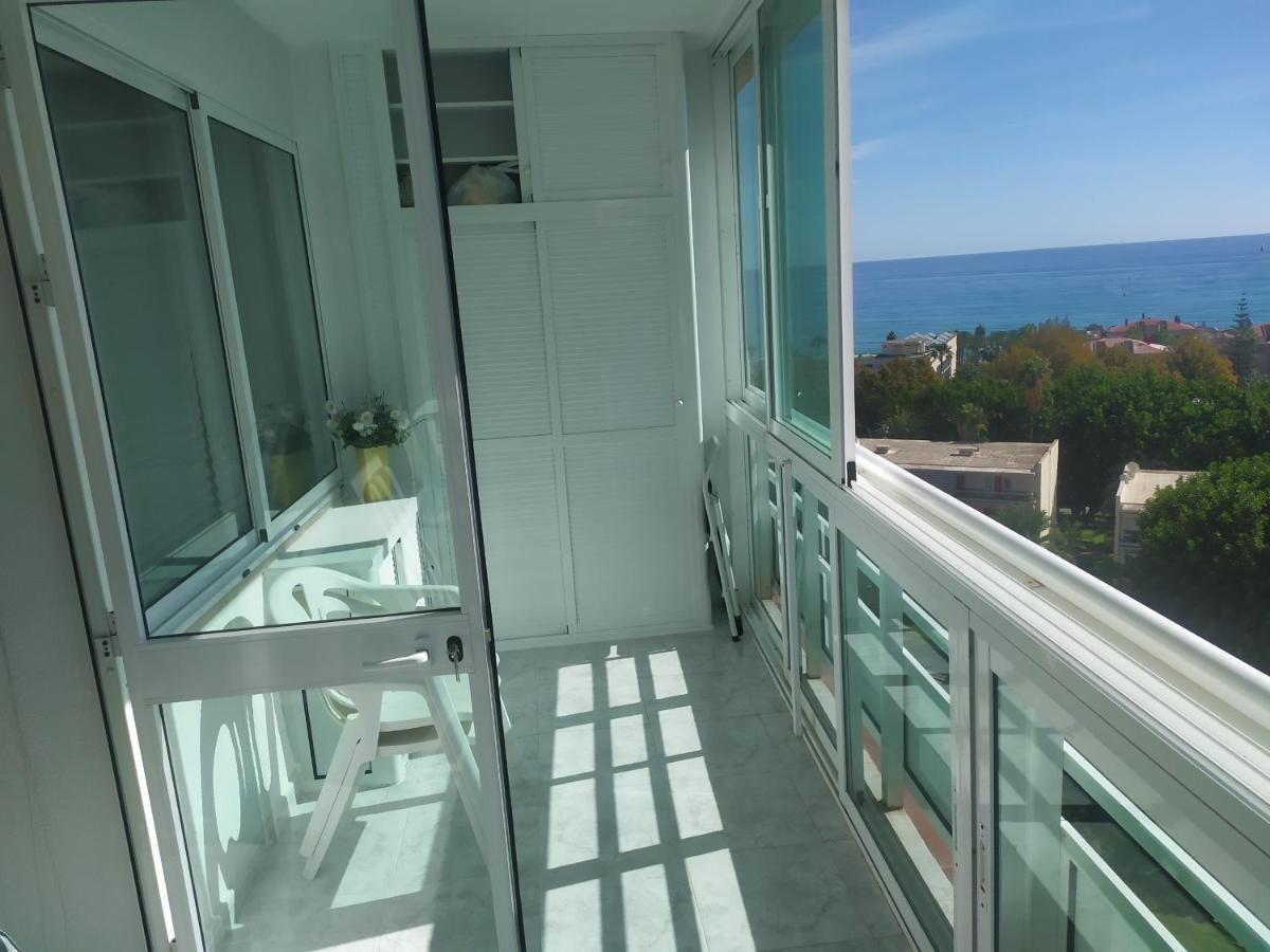 Carihuela Sea Views Apartment Torremolinos Bagian luar foto
